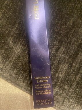 Estee Lauder sumptuous extreme black mascara NIB
